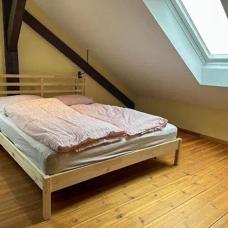 Gruenderhaus Apartman *
